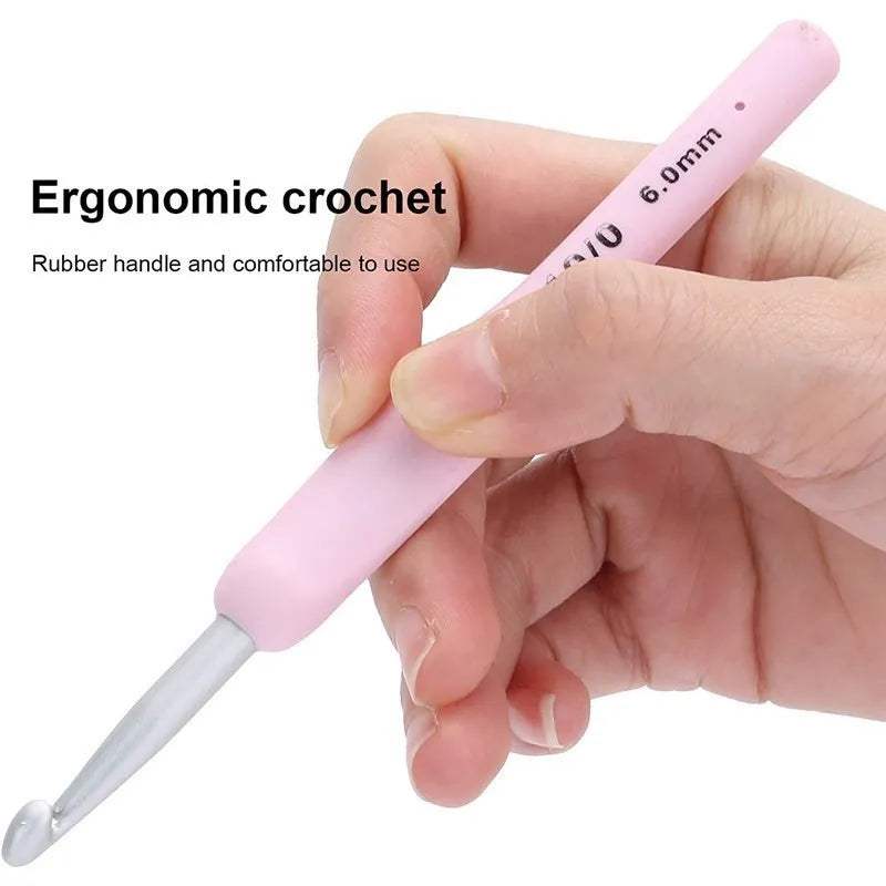 9pcs Crochet Hook Kit 2.5-6mm Ergonomic Soft Handle Aluminum Hooks Set with 8 Sizes for DIY Crafts Knitting Crocheting Supplies